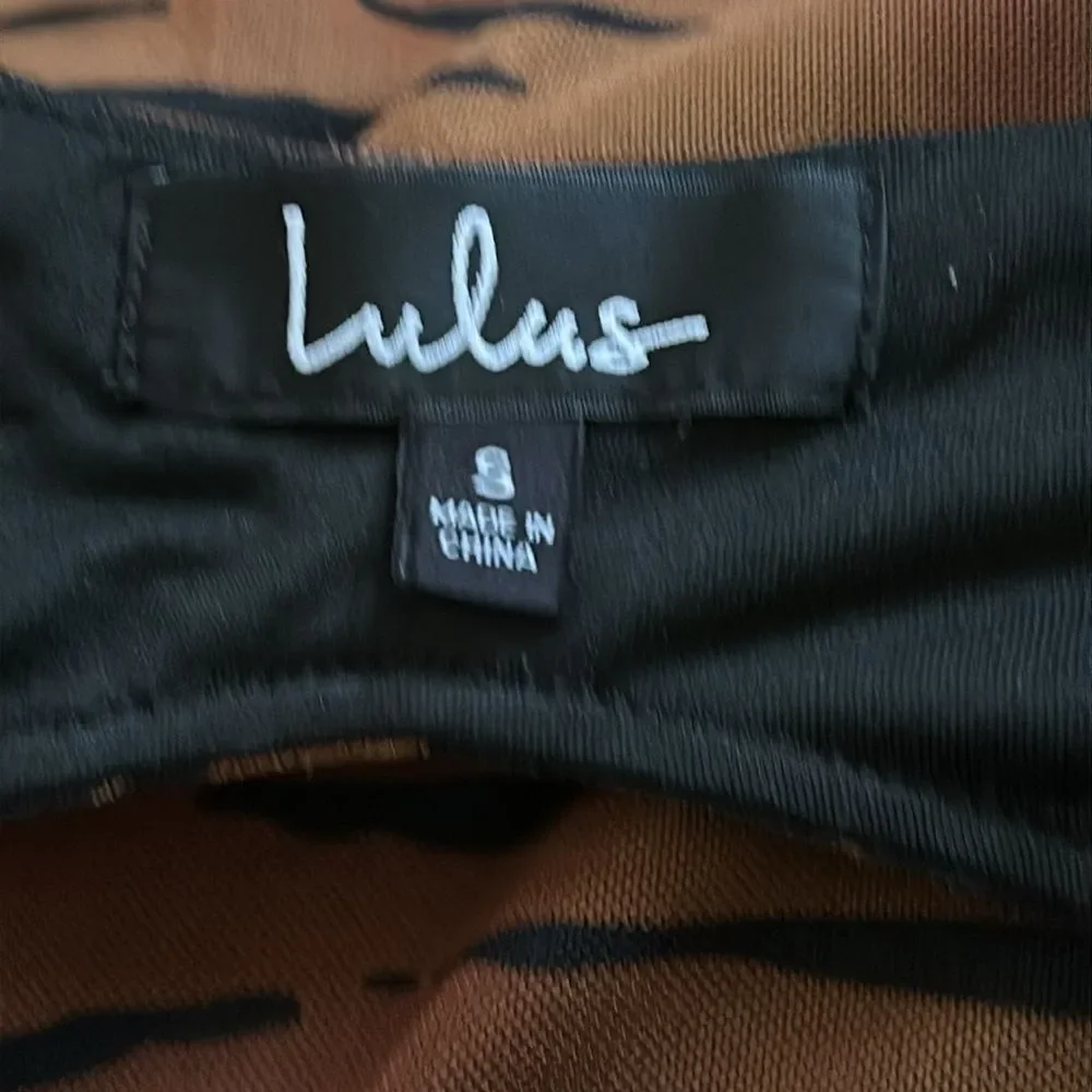 Lulus Animal Print Bodysuit Long Sleeve V-Neck Cheetah Leopard Size Small